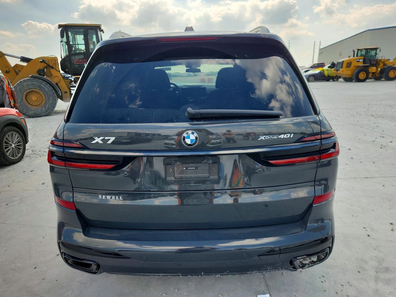 2025 BMW X7 xDrive40i