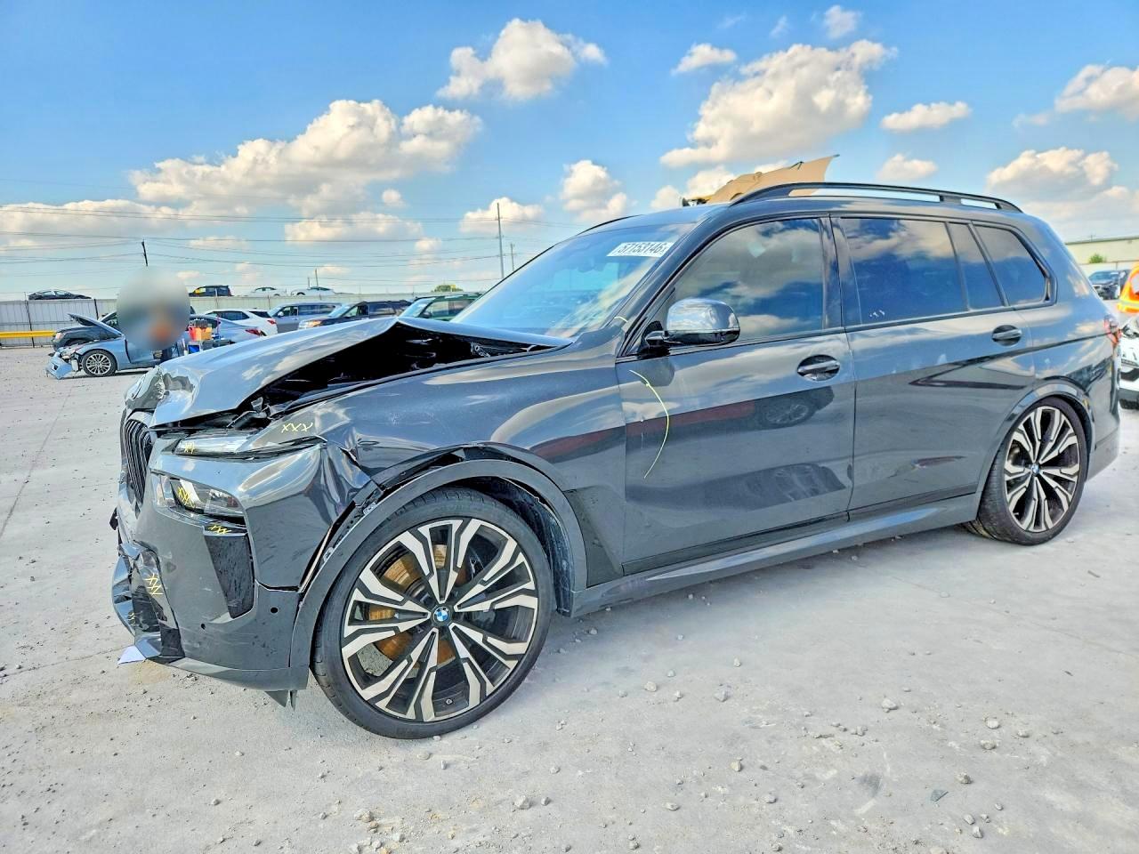 2025 BMW X7 xDrive40i