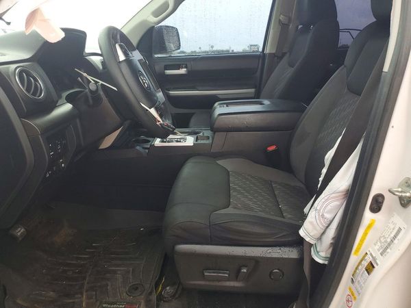 2019 TOYOTA TUNDRA SR5 Grade