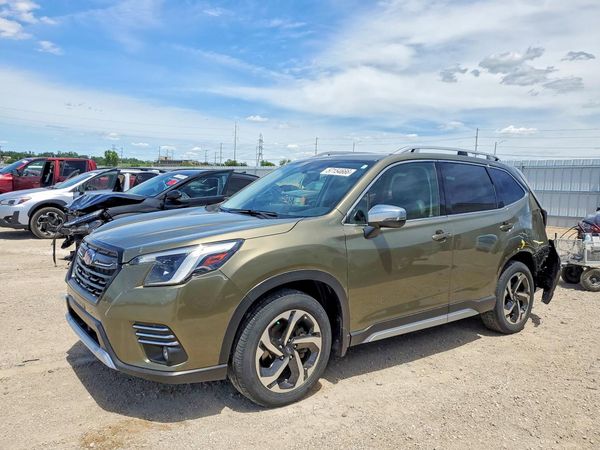2022 SUBARU FORESTER Touring