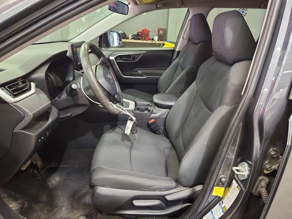 2021 TOYOTA RAV4 LE HV