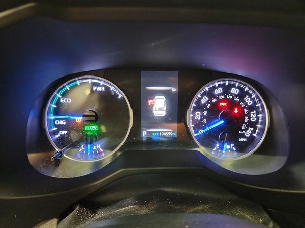 2021 TOYOTA RAV4 LE HV