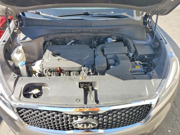2016 KIA SORENTO L / LX