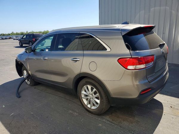 2016 KIA SORENTO L / LX