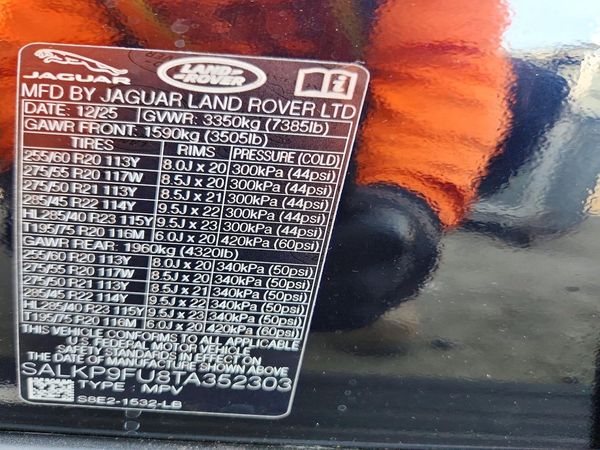 2026 LAND ROVER RANGE ROVER SE