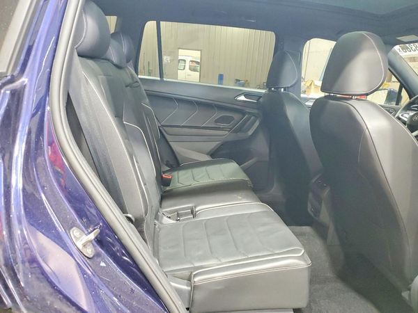 2024 VOLKSWAGEN TIGUAN 4Motion SEL R-Line Black