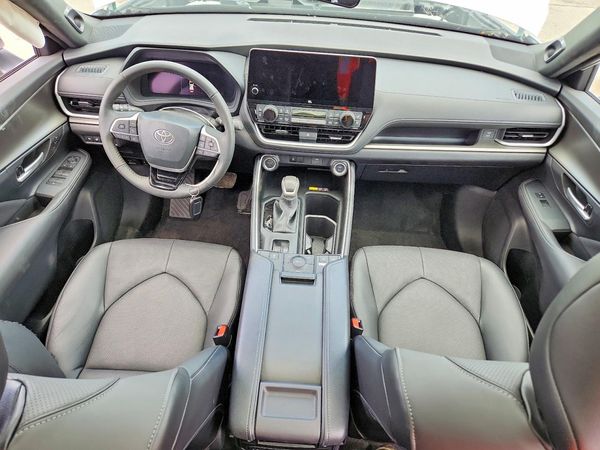 2026 TOYOTA GRAND HIGHLANDER HYBRID