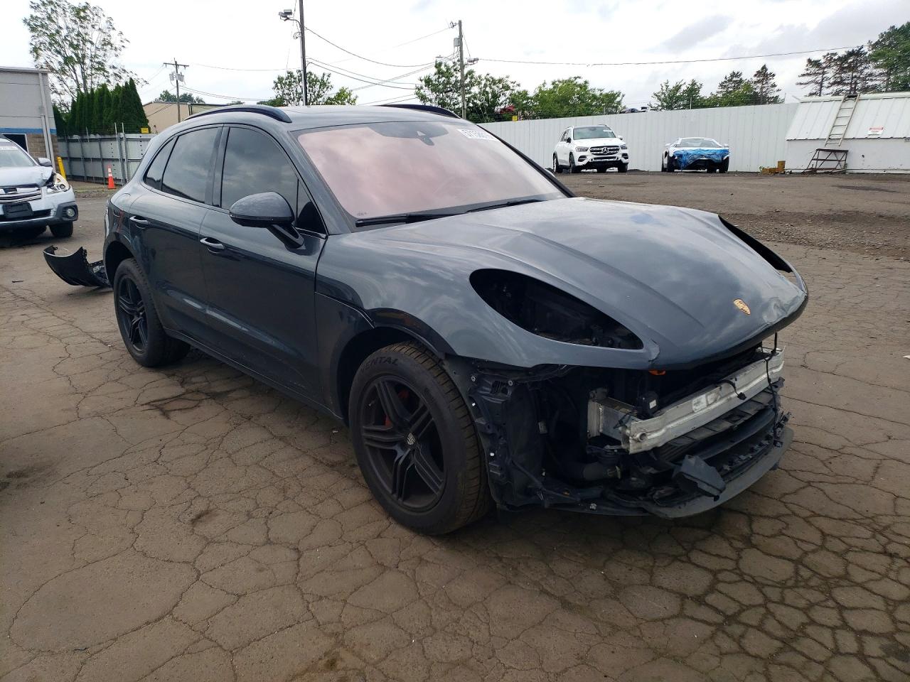 2019 PORSCHE MACAN