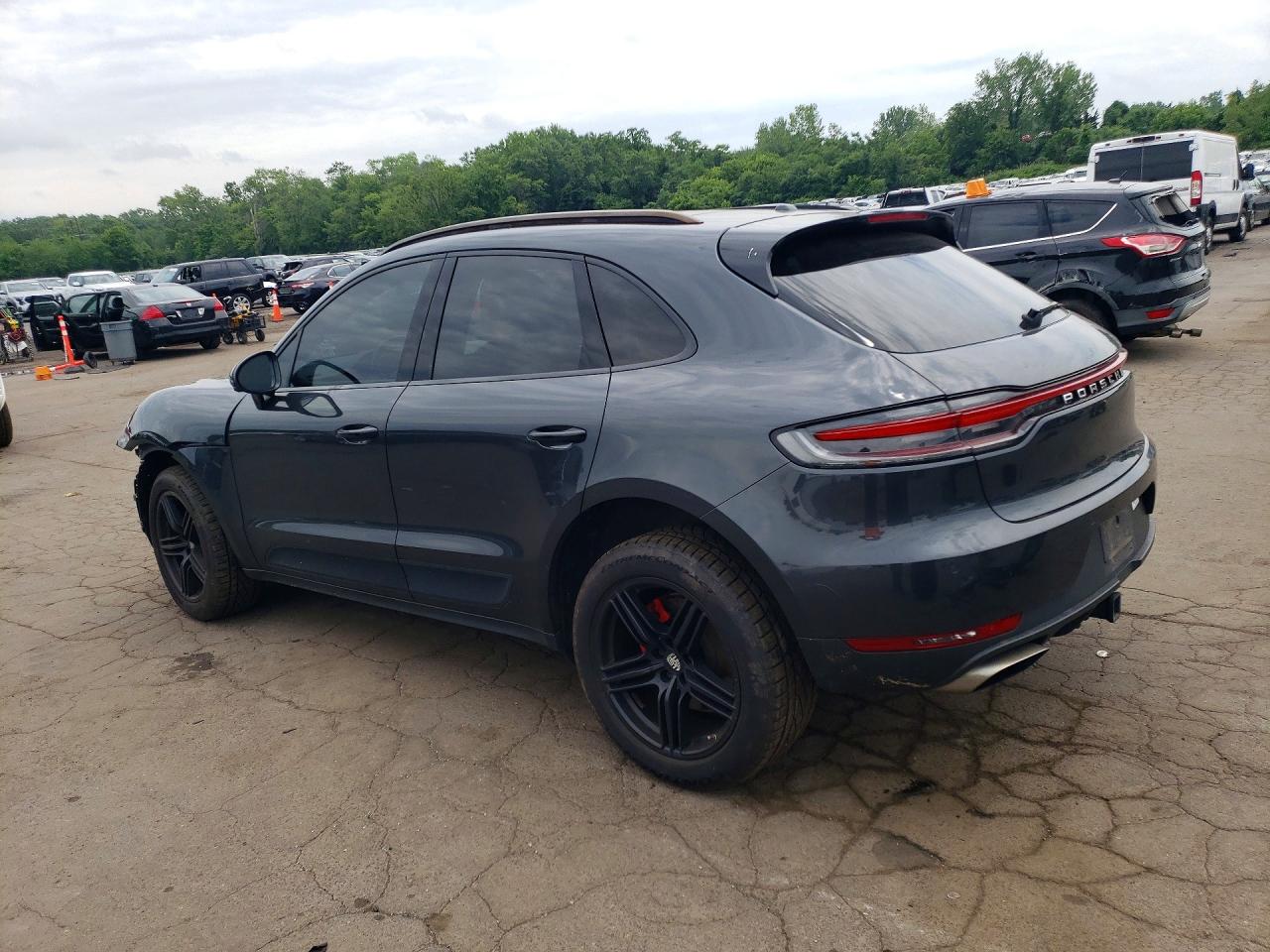 2019 PORSCHE MACAN