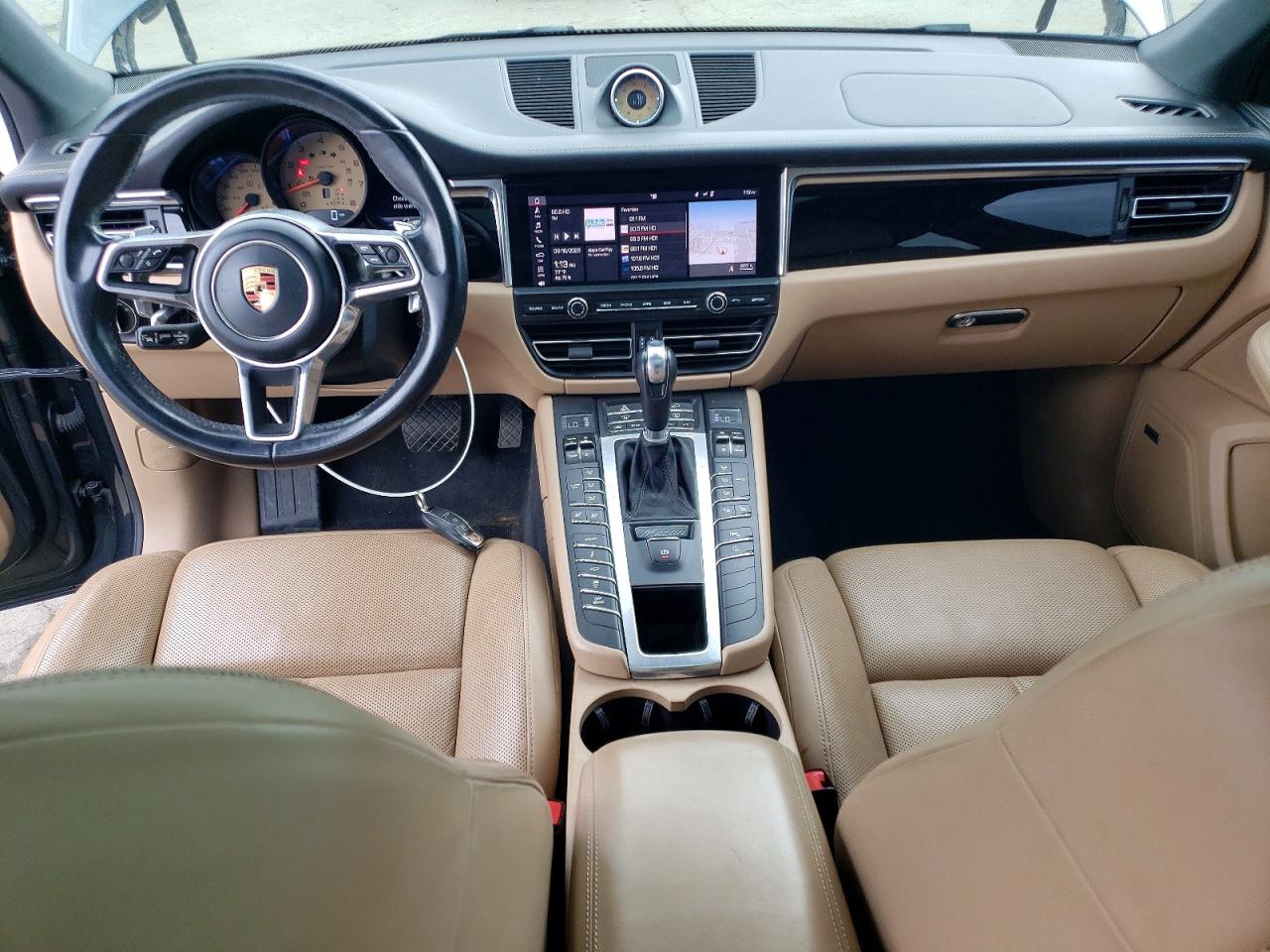 2019 PORSCHE MACAN
