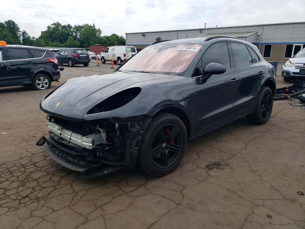 2019 PORSCHE MACAN