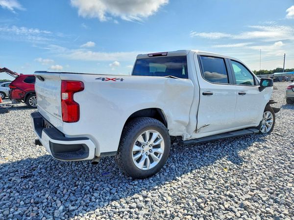 2024 CHEVROLET SILVERADO Custom