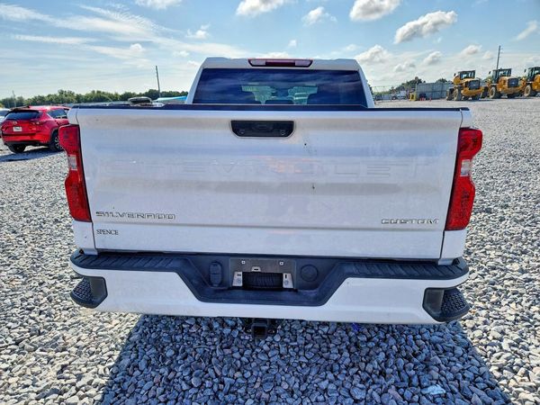 2024 CHEVROLET SILVERADO Custom