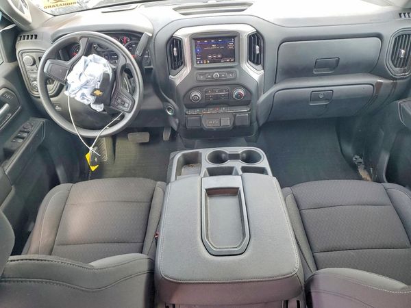 2024 CHEVROLET SILVERADO Custom