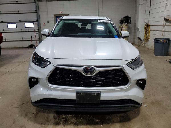 2024 TOYOTA HIGHLANDER