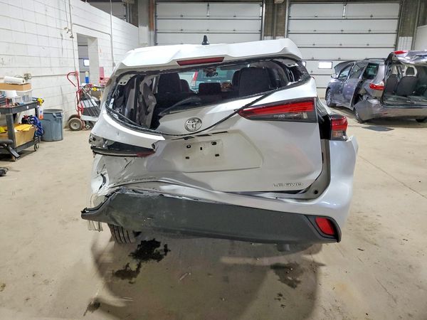 2024 TOYOTA HIGHLANDER