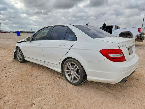 2014 MERCEDES-BENZ C C250
