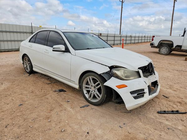 2014 MERCEDES-BENZ C C250
