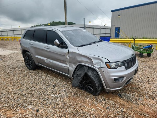 2019 JEEP GRAND CHEROKEE LAREDO 4X4