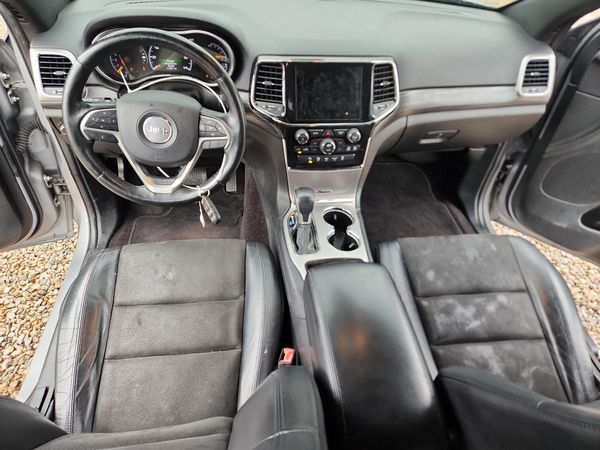 2019 JEEP GRAND CHEROKEE LAREDO 4X4