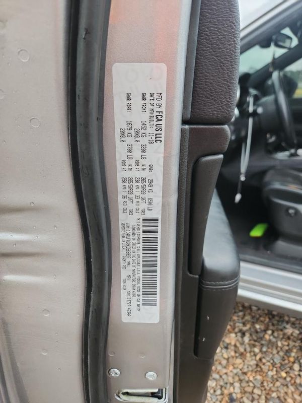2019 JEEP GRAND CHEROKEE LAREDO 4X4