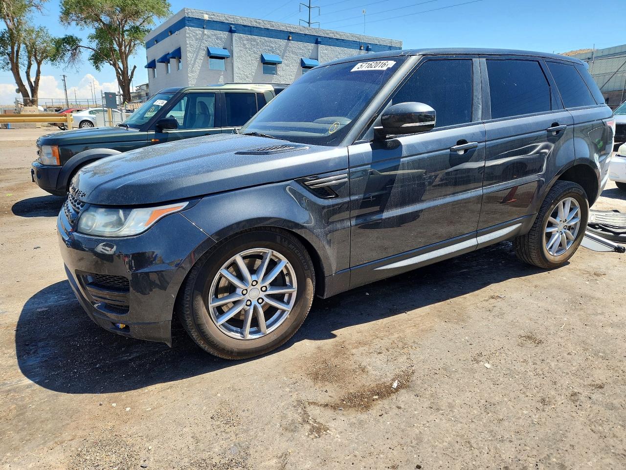 2016 LAND ROVER RANGEROVER SE — Front 3/4