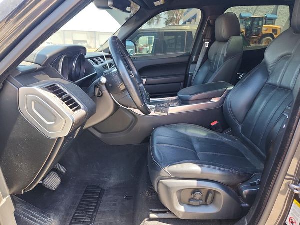 2016 LAND ROVER RANGEROVER SE — DENT