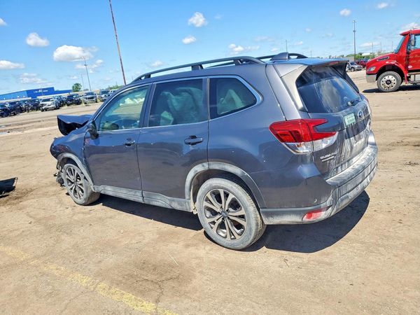 2022 SUBARU FORESTER