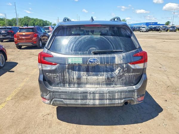 2022 SUBARU FORESTER