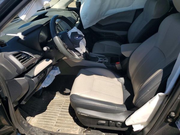 2022 SUBARU FORESTER