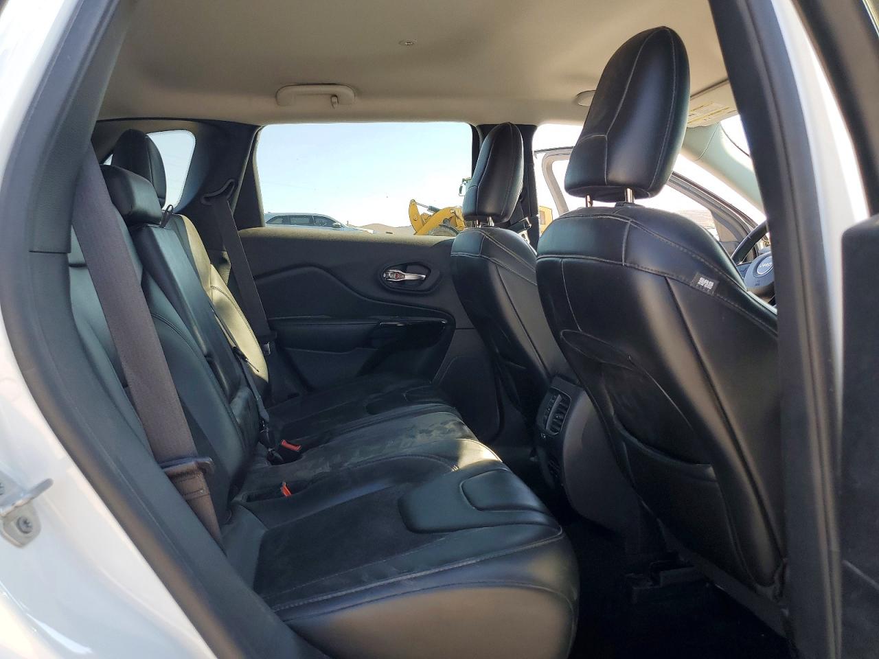 2019 JEEP CHEROKEE LATITUDE PLUS FWD