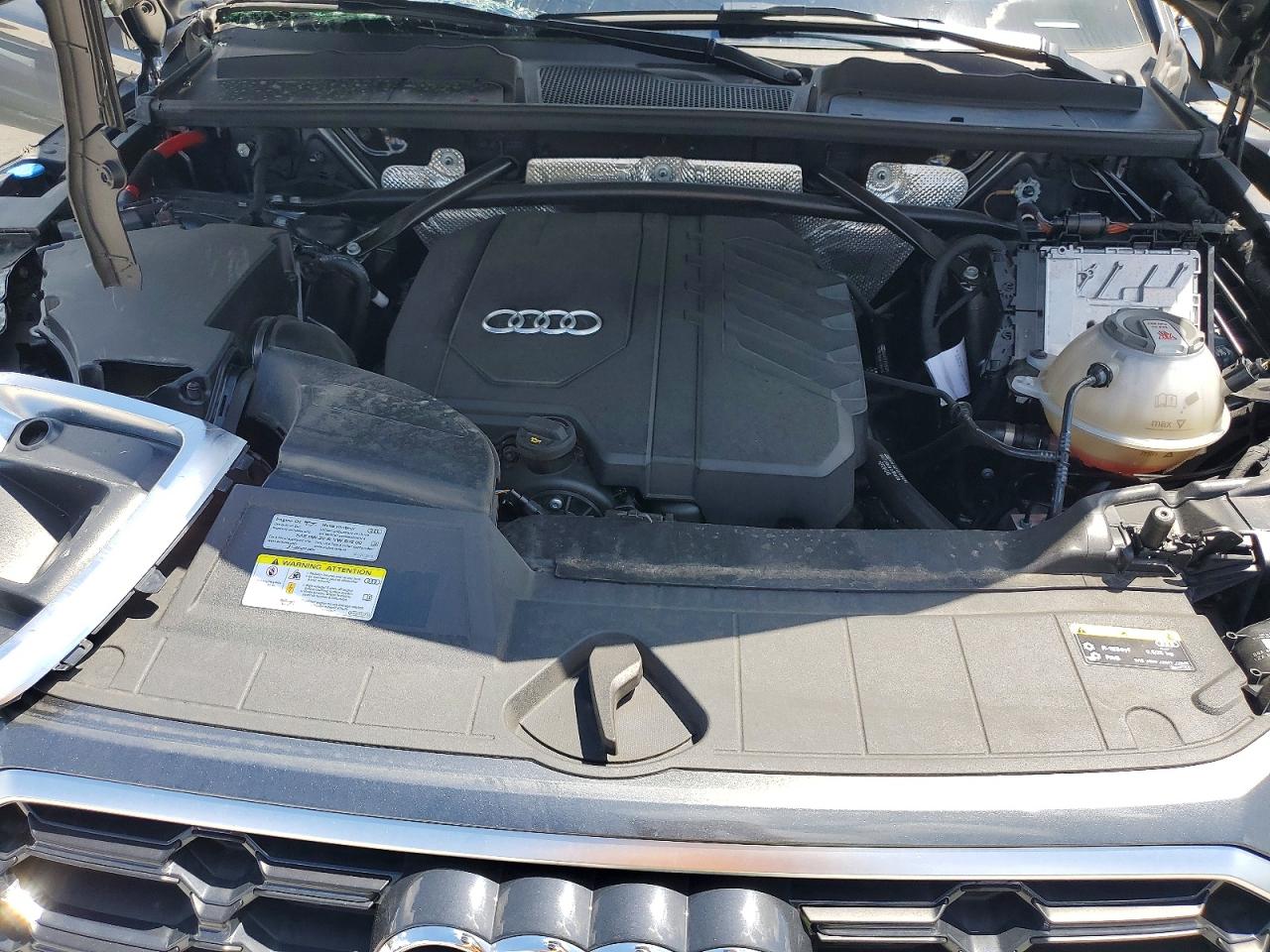 2022 AUDI Q5 S Line quattro Premium