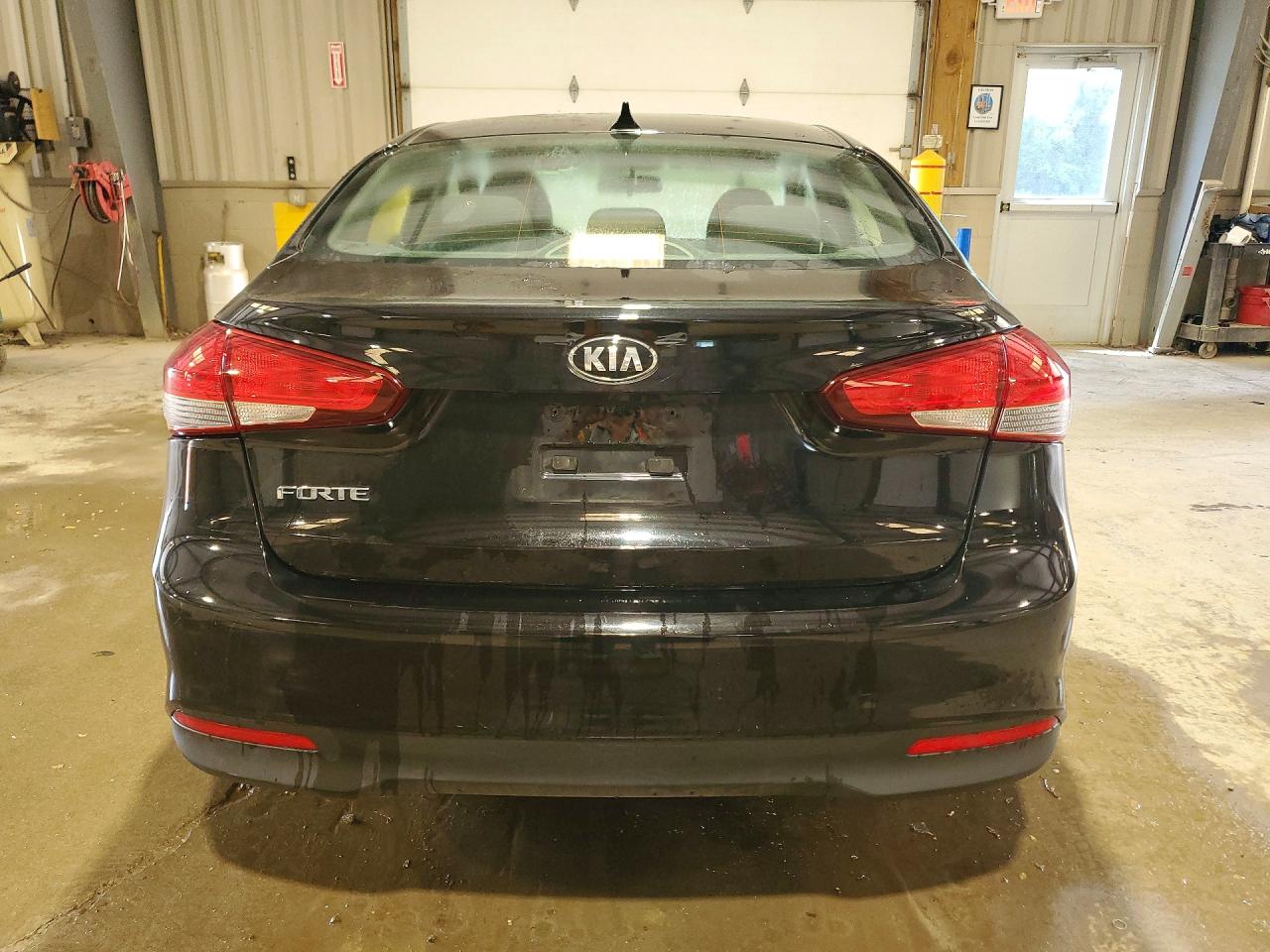 2018 KIA FORTE 5 EX AUTOMATIC LX Base