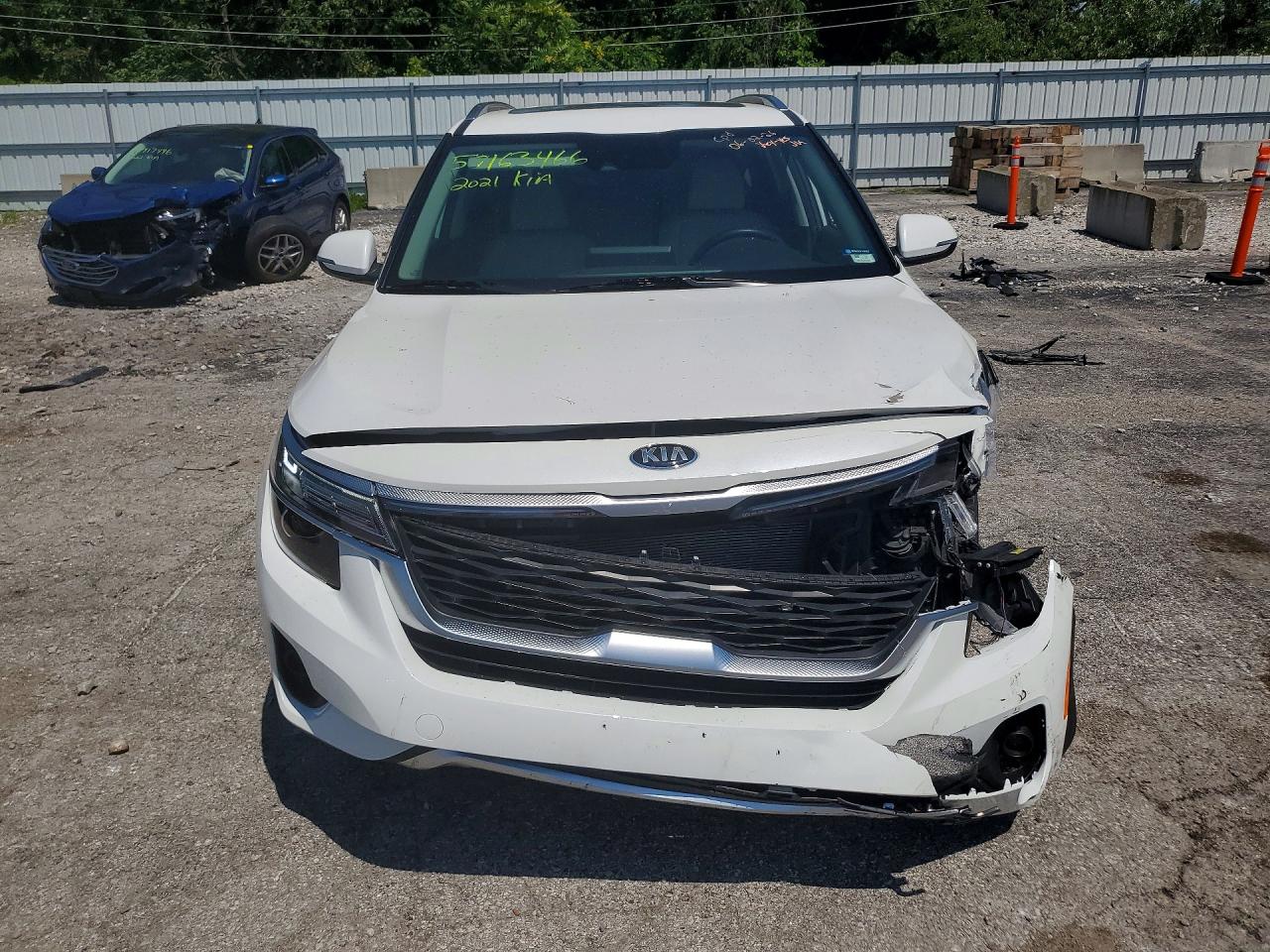 2021 KIA SELTOS EX