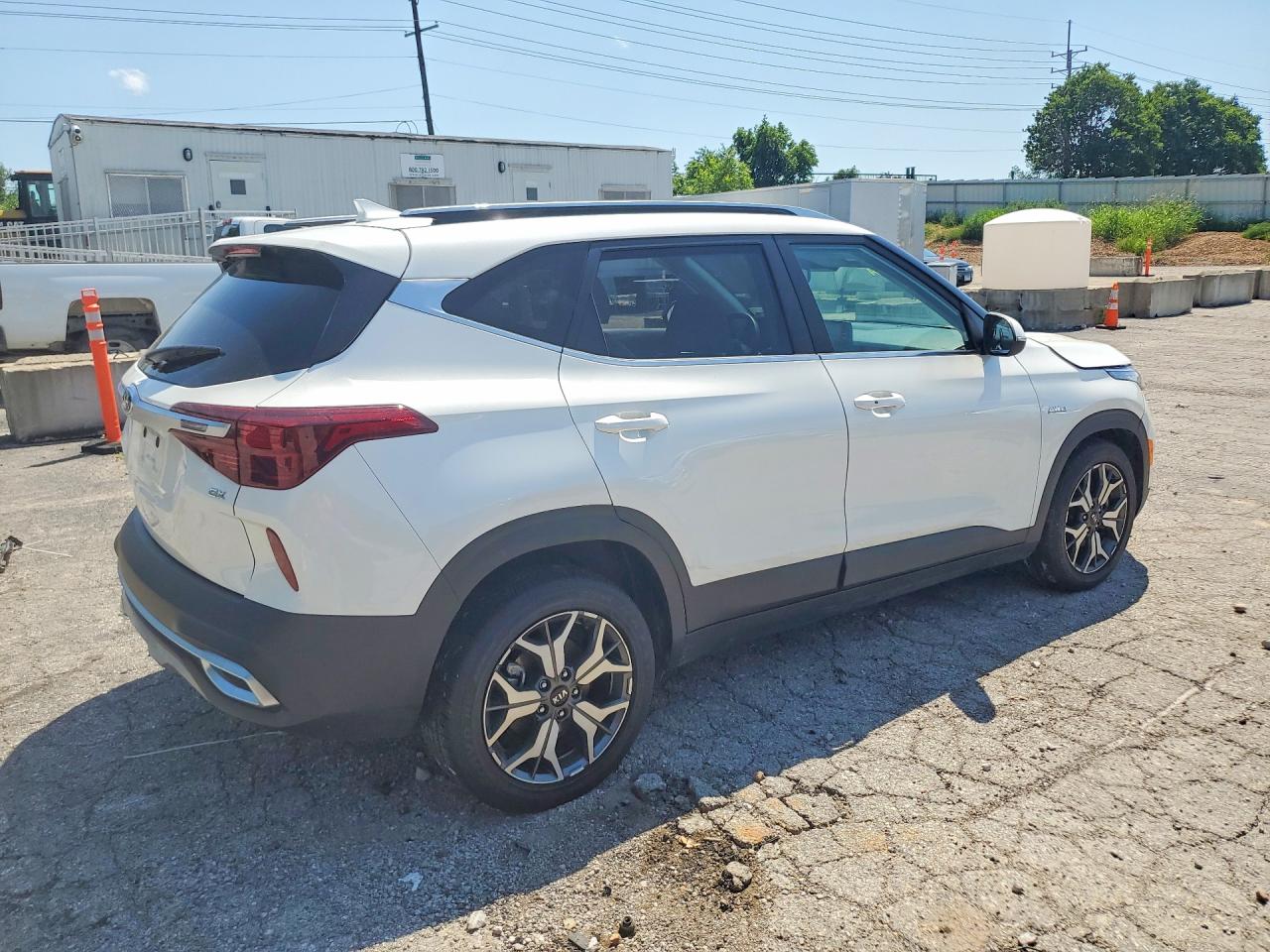 2021 KIA SELTOS EX
