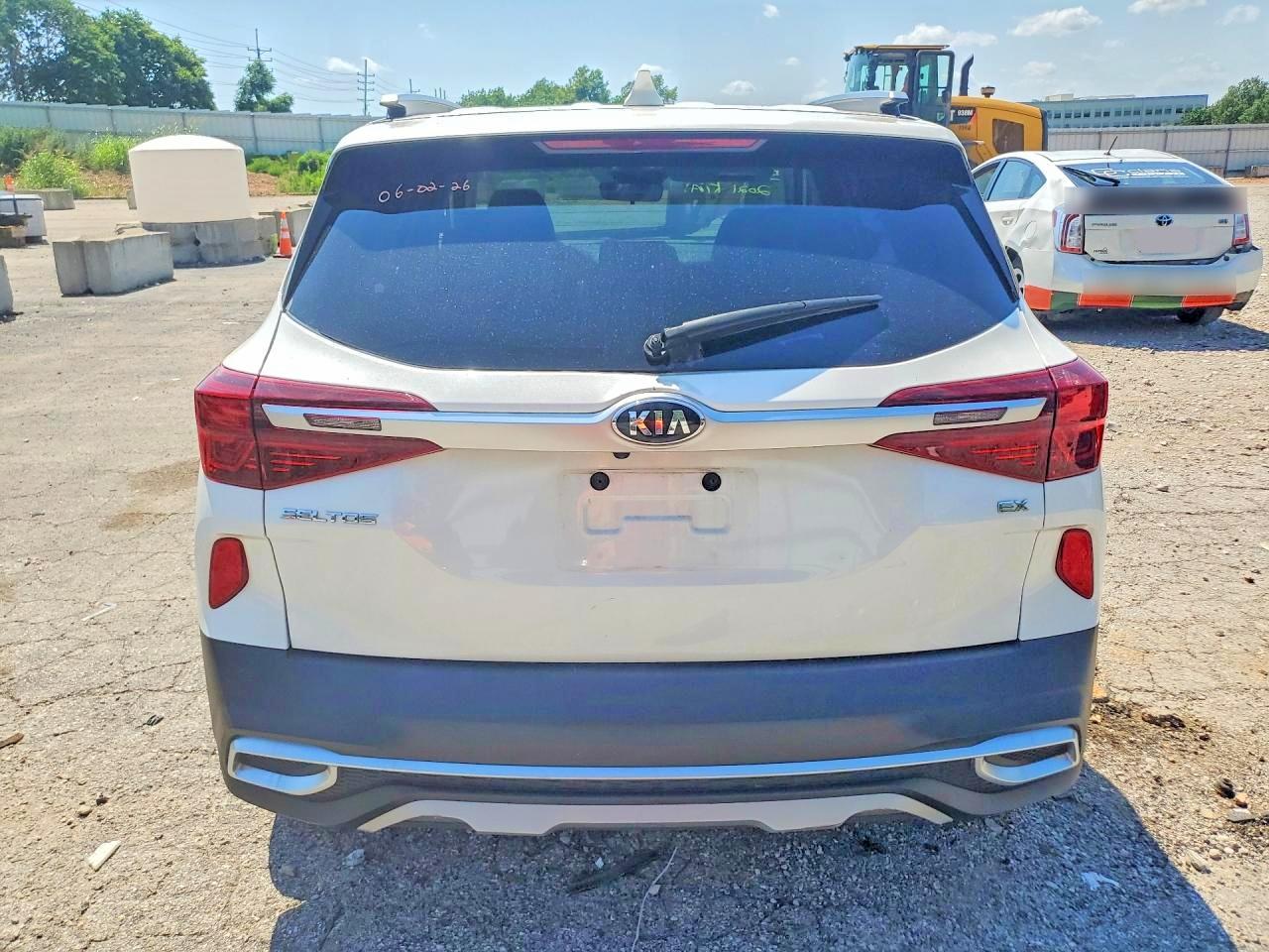2021 KIA SELTOS EX