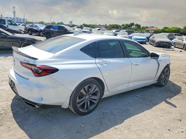 2022 ACURA TLX TECH A