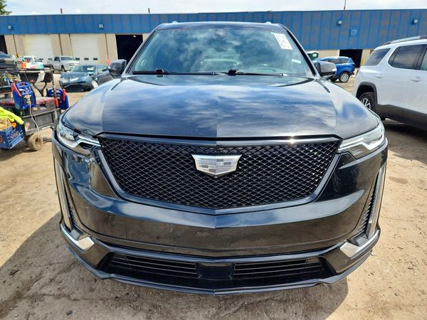 2023 CADILLAC XT6 Premium Luxury