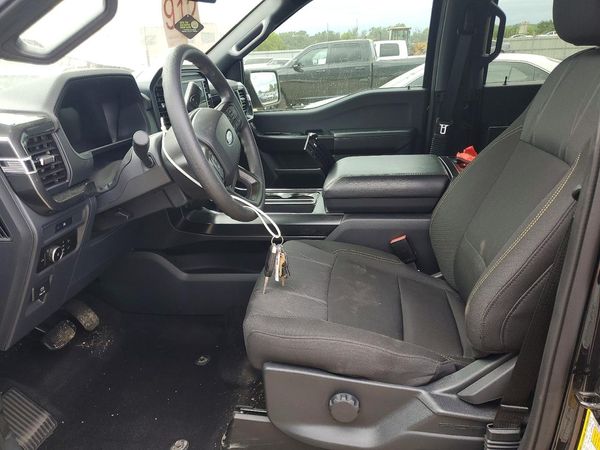 2025 FORD F150 STX