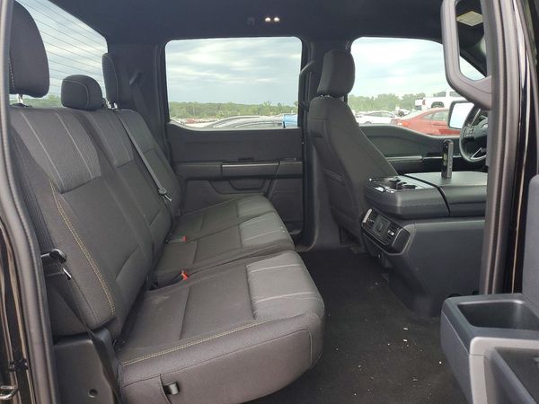2025 FORD F150 STX