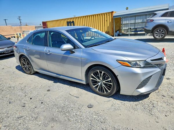 2018 TOYOTA CAMRY