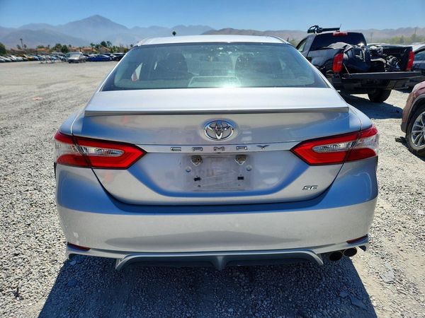 2018 TOYOTA CAMRY
