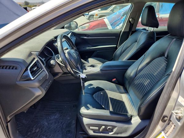 2018 TOYOTA CAMRY