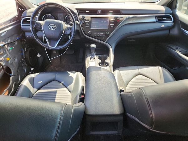 2018 TOYOTA CAMRY
