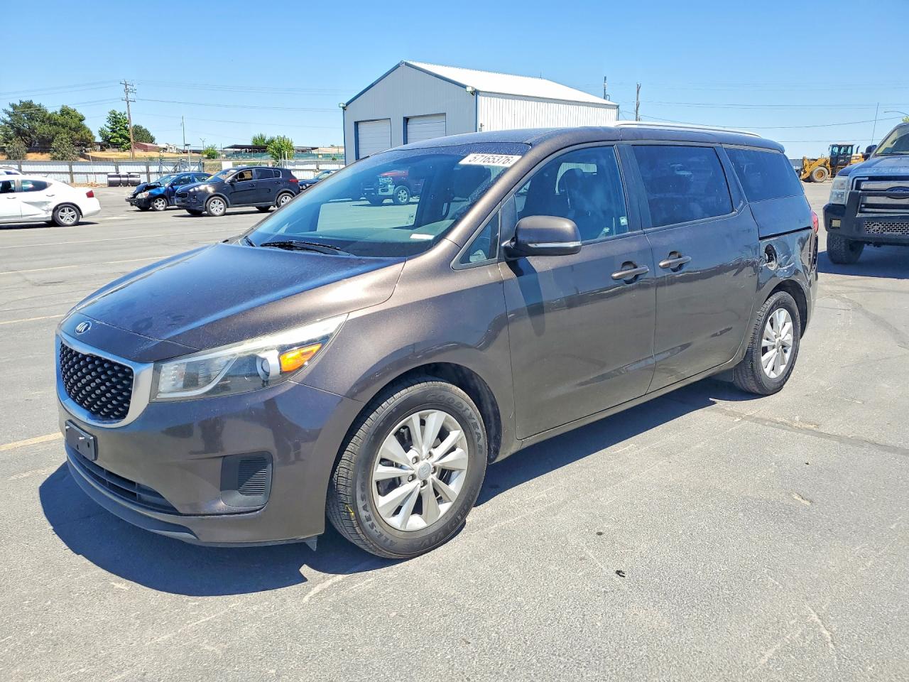 2015 KIA SEDONA GL - Middle-low