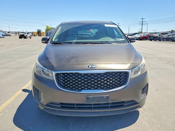 2015 KIA SEDONA GL - Middle-low