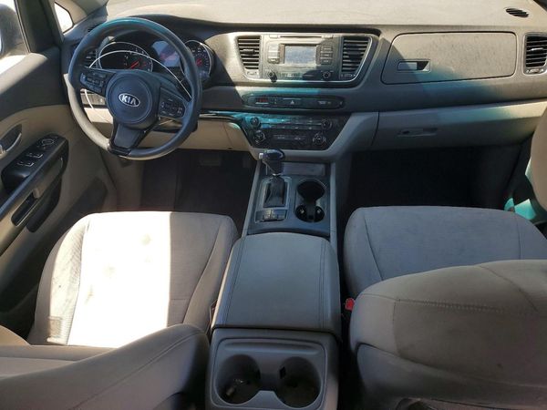 2015 KIA SEDONA GL - Middle-low