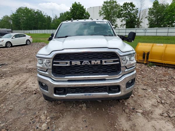 2022 RAM 2500 TRADESMAN CREW CAB 4X4