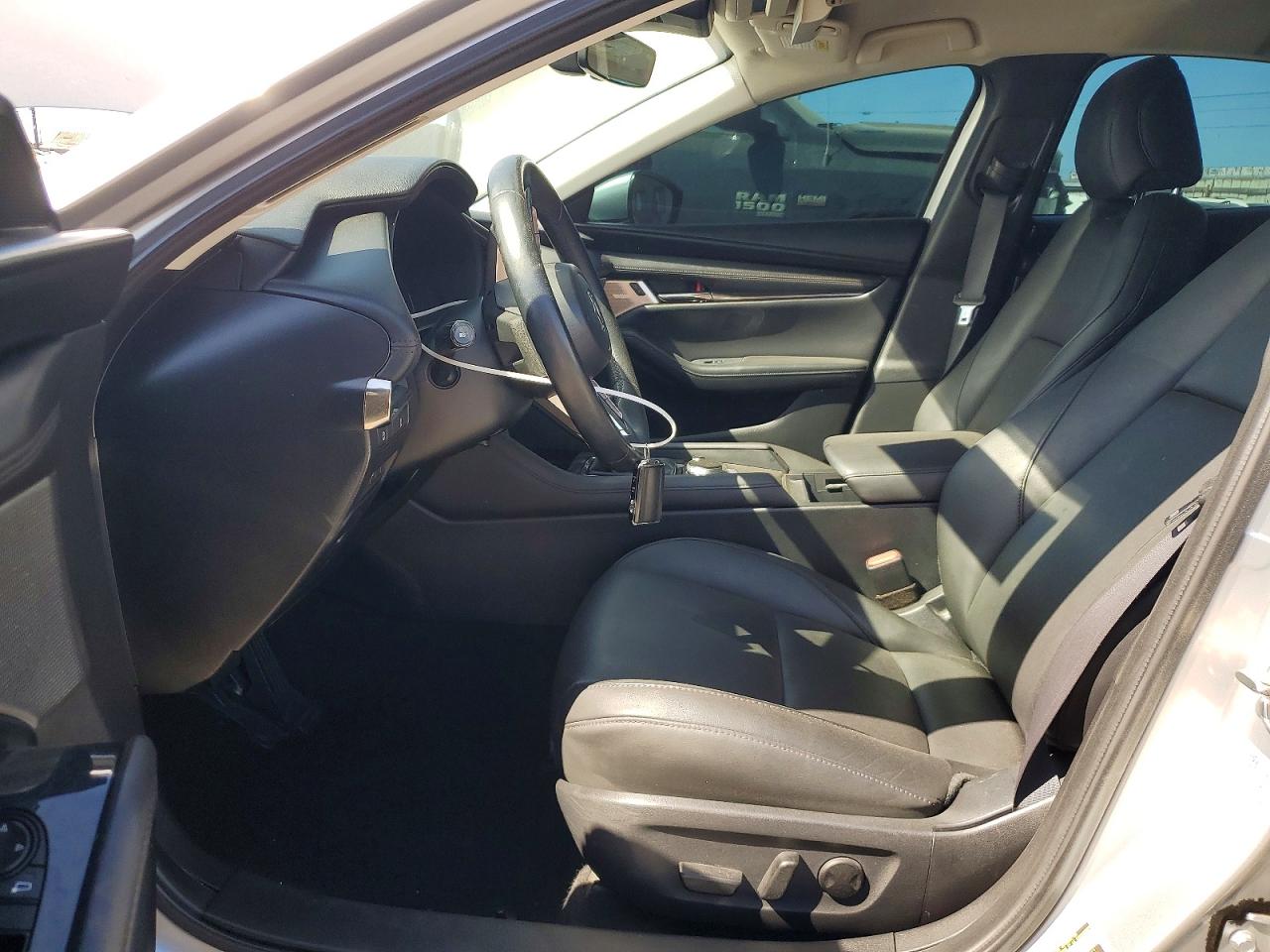 2019 MAZDA 3