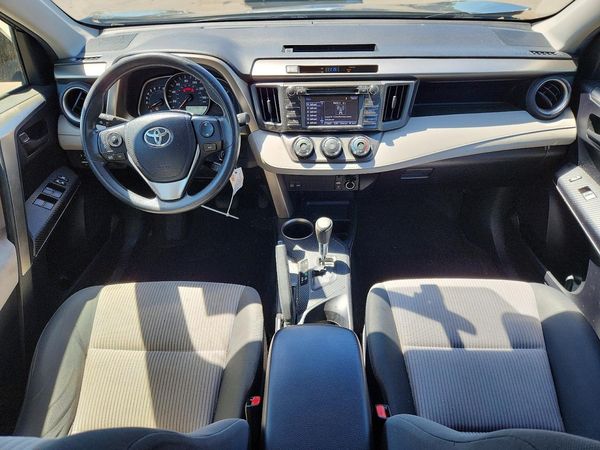 2015 TOYOTA RAV4